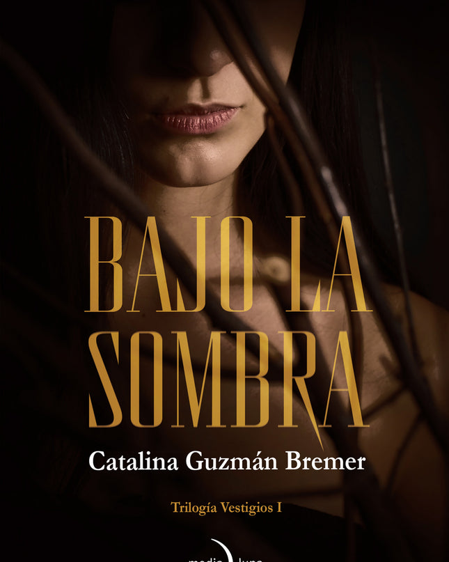 Bajo La Sombra