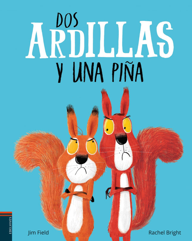 Dos Ardillas Y Una Piña