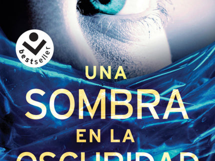 Una Sombra En La Oscuridad